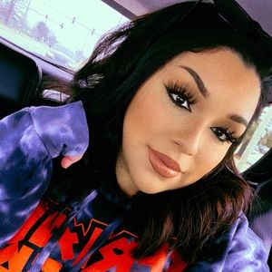 Meet your Posher, Neriah